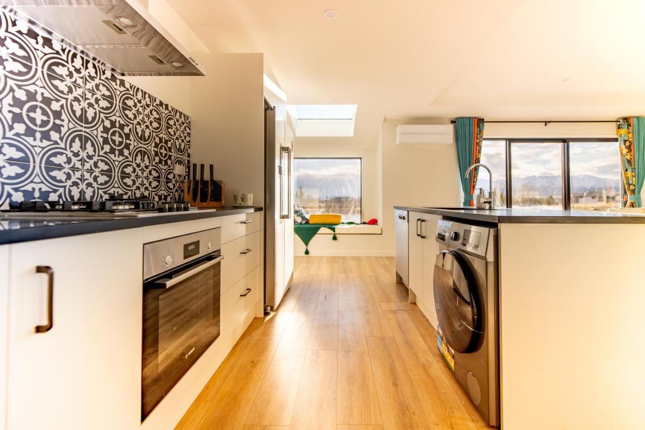 Crescent Moon Apartment Lake Tekapo Bagian luar foto
